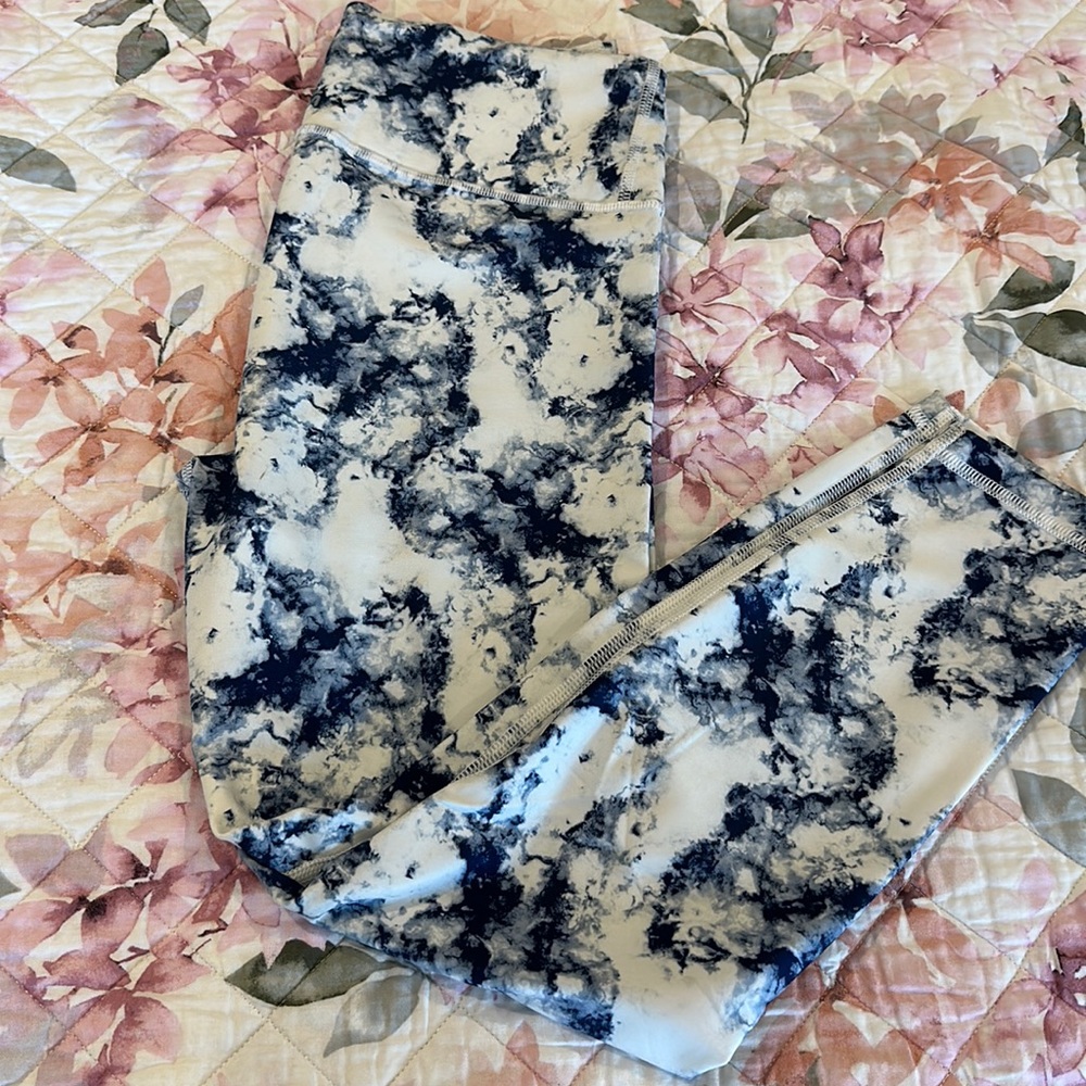 Size S Gap 7/8 Leggings